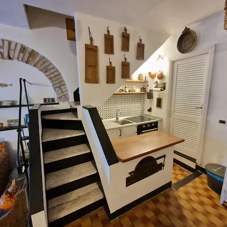 Apartment Casetta Romantica A Di Camogli By World